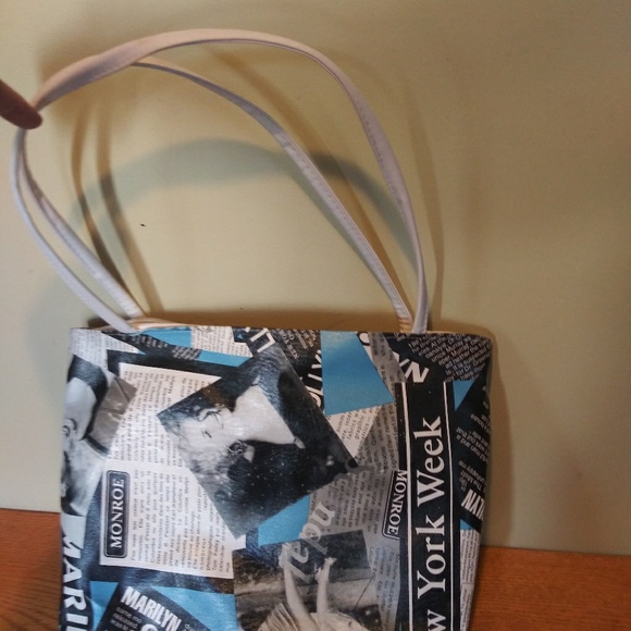 Marilyn Monroe newspaper print style handbag - Picture 4 of 4